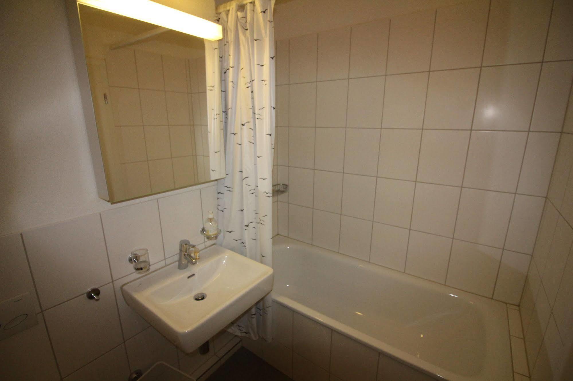 Swiss Star Oerlikon Inn Zürih Dış mekan fotoğraf